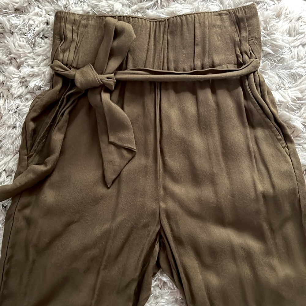 ZARA HIGH WAISTED KHAKI PANTS